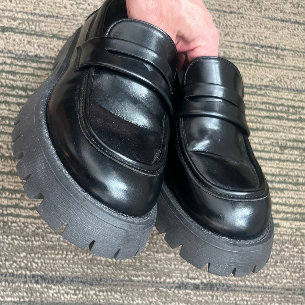 Chunky Black Faux Leather Loafers- 8 - Picture 5 of 8